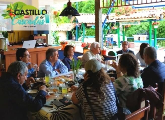 Castillo De Cascadas Finca Hotel Salamina Zewnętrze zdjęcie